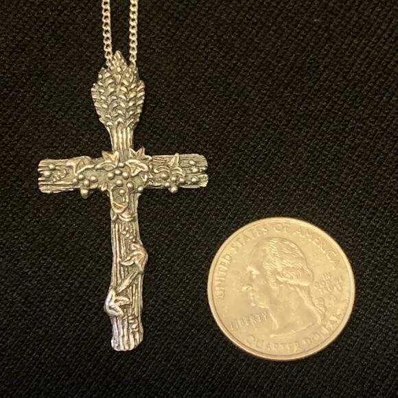James Avery Retired Harvest Cross Pendant and Chain 19.5 Inches - Picture 13 of 13